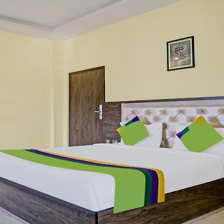 Treebo Trend Gupta Inn Varanasi Ngoại thất bức ảnh