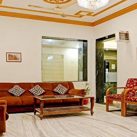Treebo Trend Gupta Inn Varanasi Ngoại thất bức ảnh