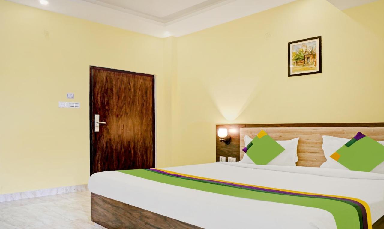Treebo Trend Gupta Inn Varanasi Ngoại thất bức ảnh
