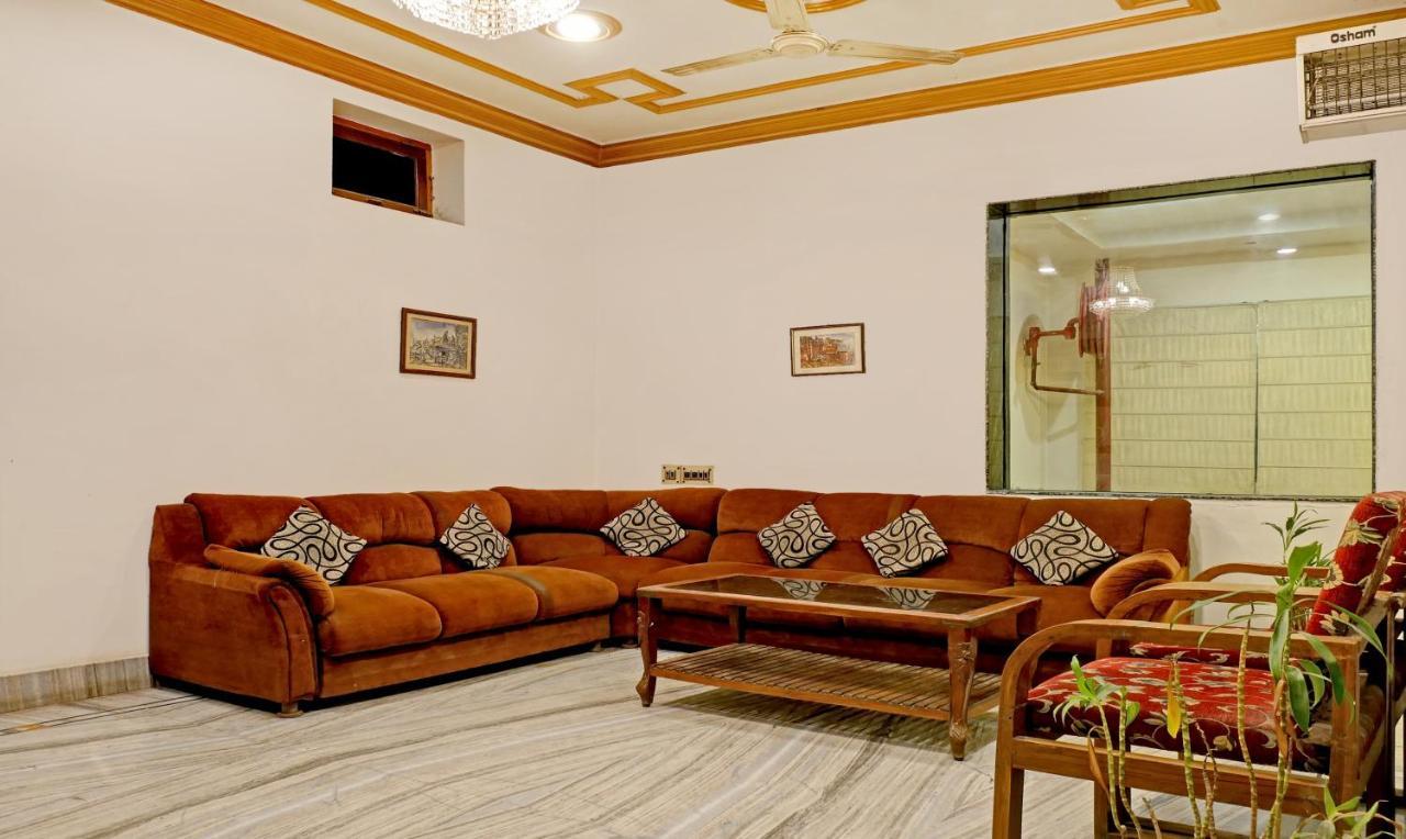 Treebo Trend Gupta Inn Varanasi Ngoại thất bức ảnh