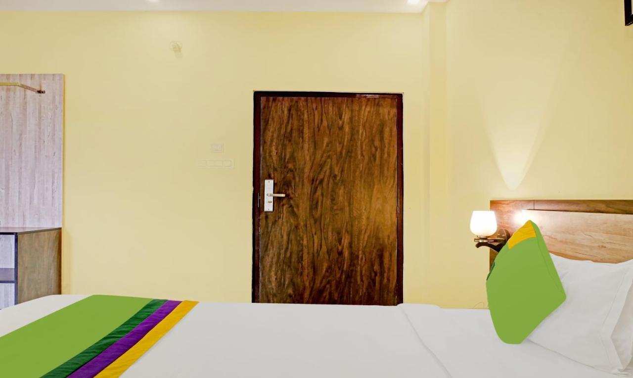 Treebo Trend Gupta Inn Varanasi Ngoại thất bức ảnh