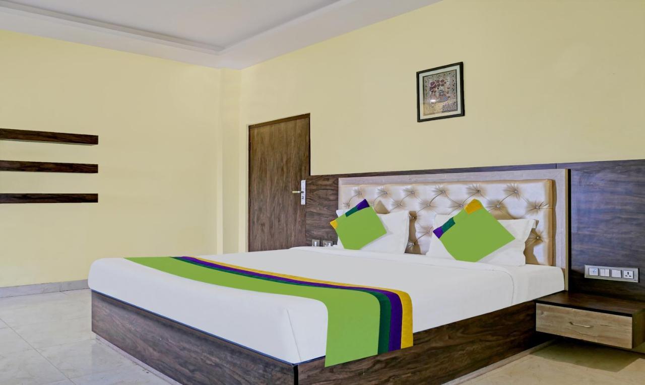Treebo Trend Gupta Inn Varanasi Ngoại thất bức ảnh
