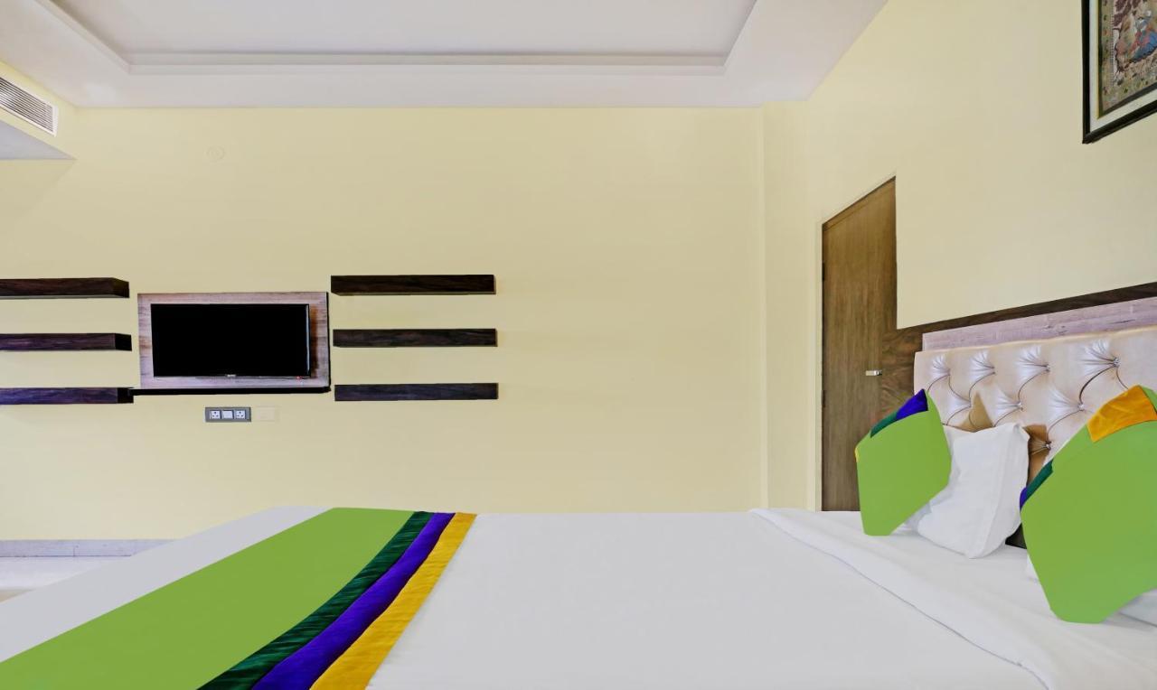 Treebo Trend Gupta Inn Varanasi Ngoại thất bức ảnh