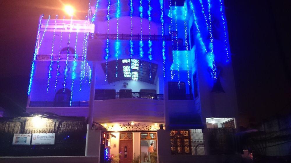 Treebo Trend Gupta Inn Varanasi Ngoại thất bức ảnh