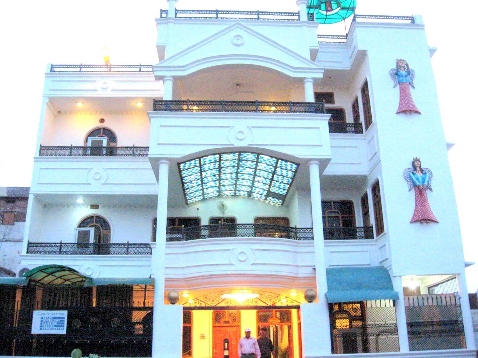Treebo Trend Gupta Inn Varanasi Ngoại thất bức ảnh