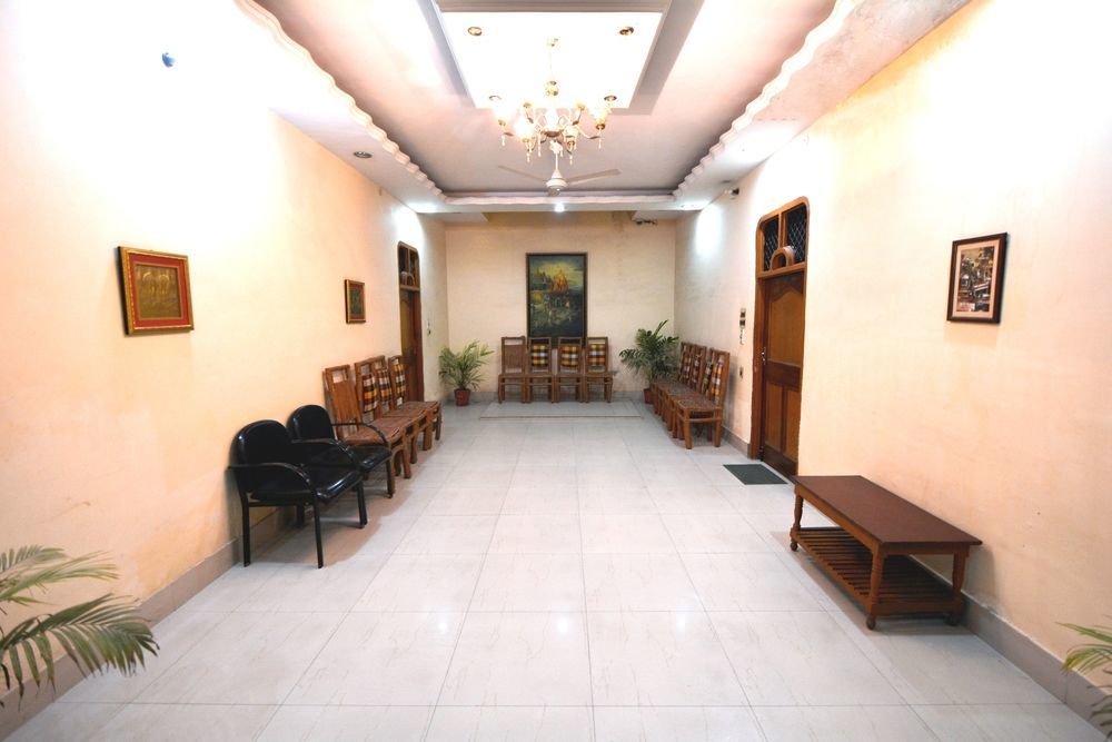 Treebo Trend Gupta Inn Varanasi Ngoại thất bức ảnh