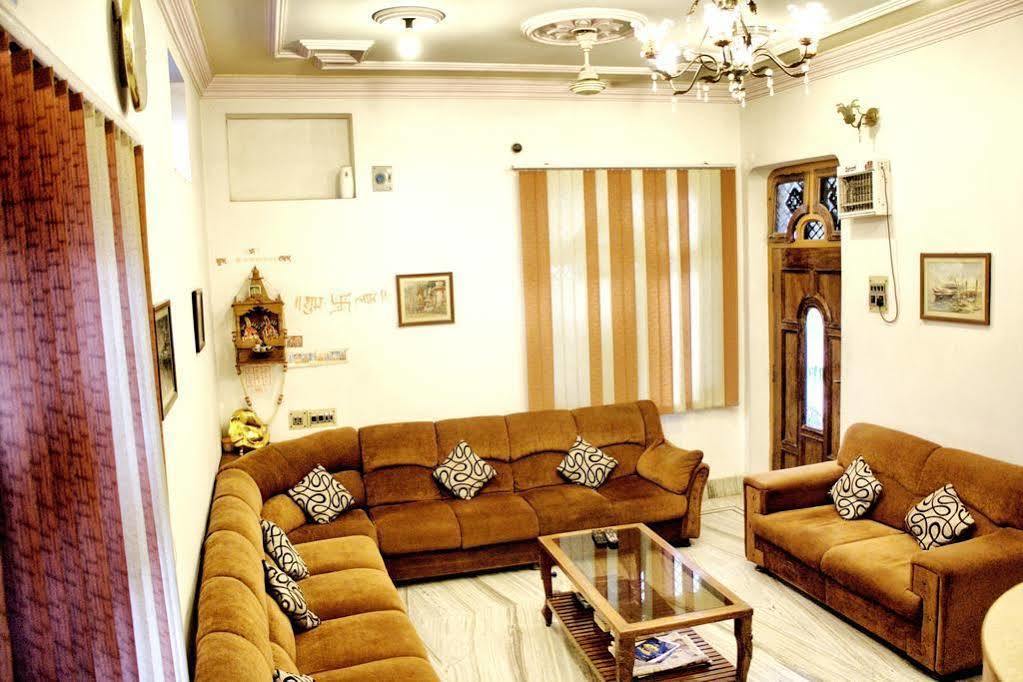 Treebo Trend Gupta Inn Varanasi Ngoại thất bức ảnh